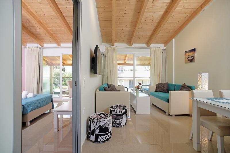 Palapart Gikas Suites And Studios Gouvia Exteriör bild